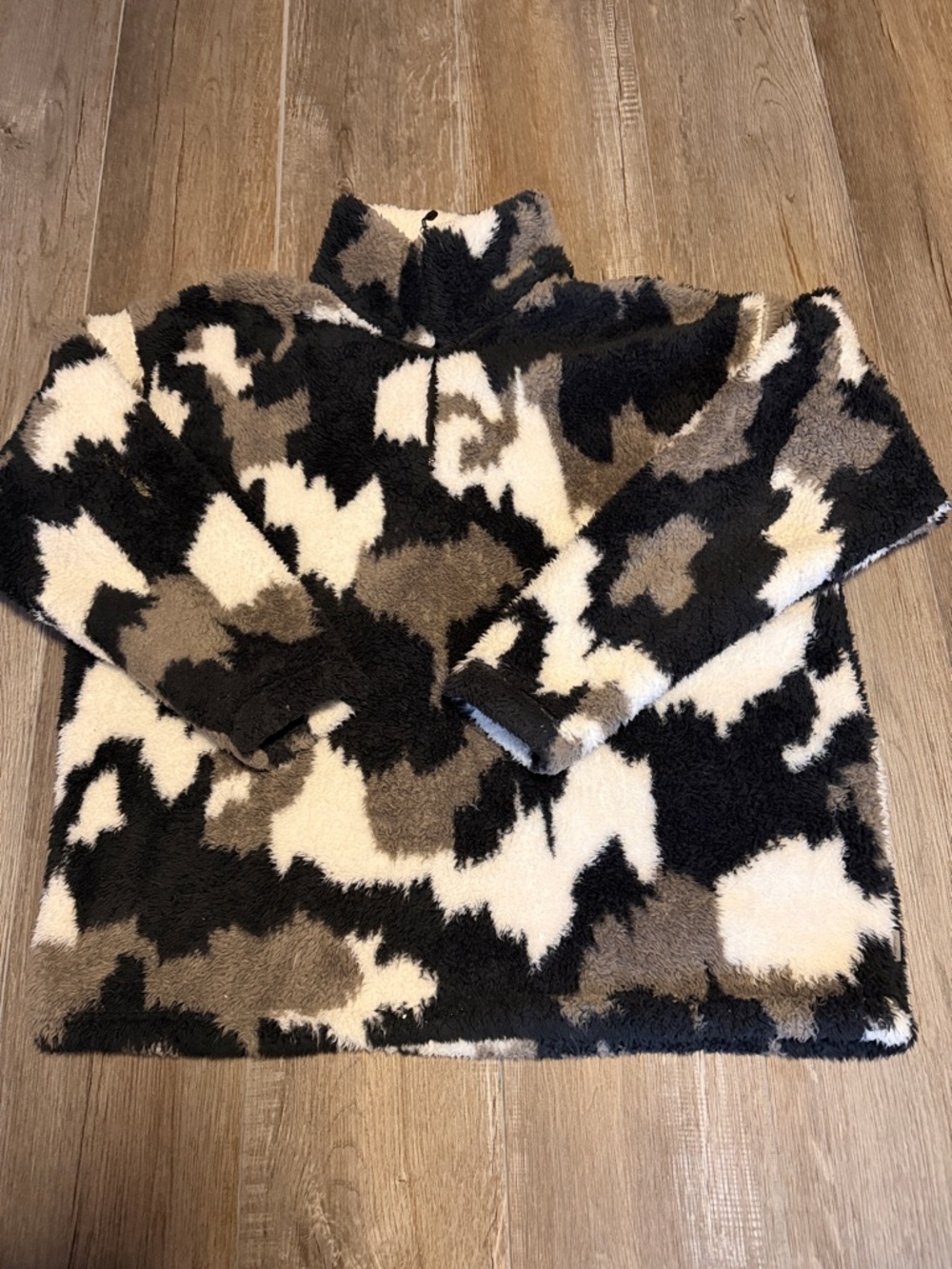 Eddie Bauer Black, White & Gray Fuzzy Pullover
